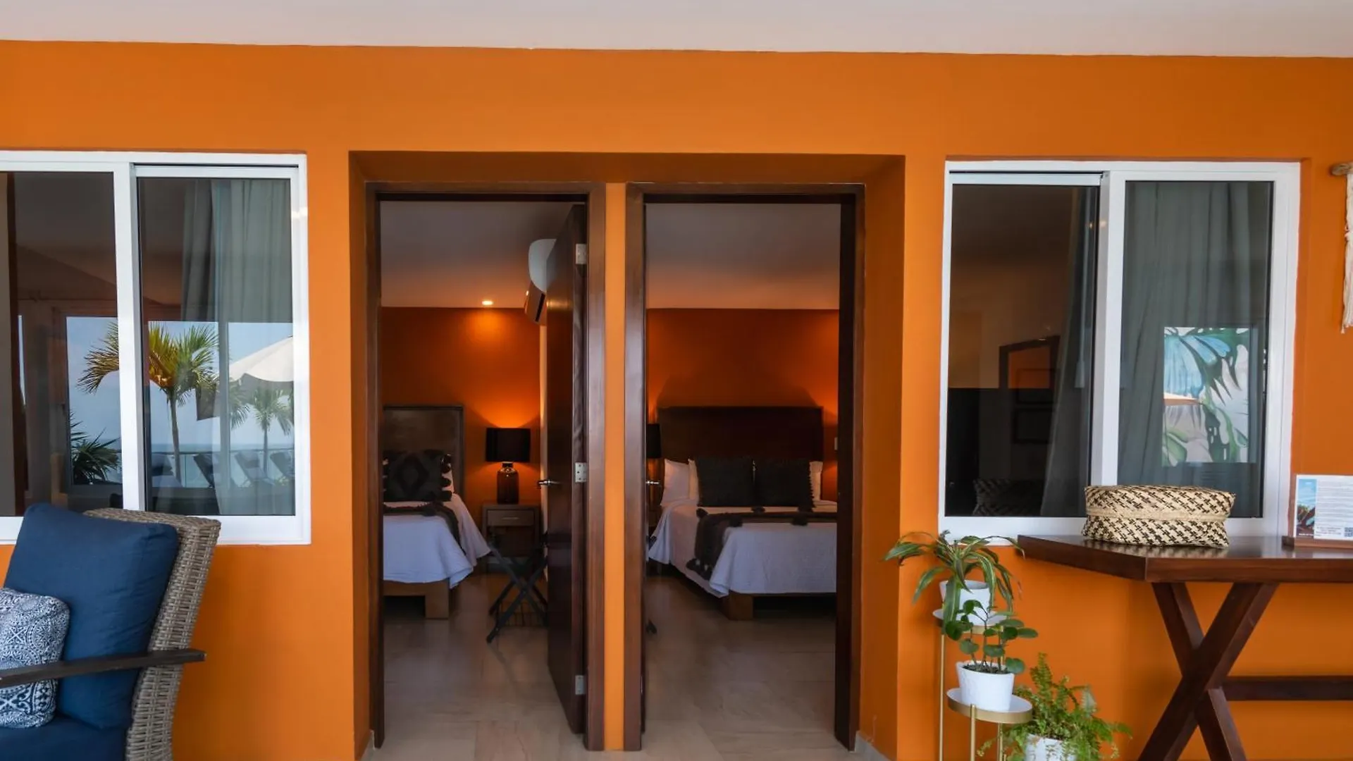 The Paramar Beachfront Boutique Hotel With Breakfast Included - Downtown Malecon Puerto Vallarta