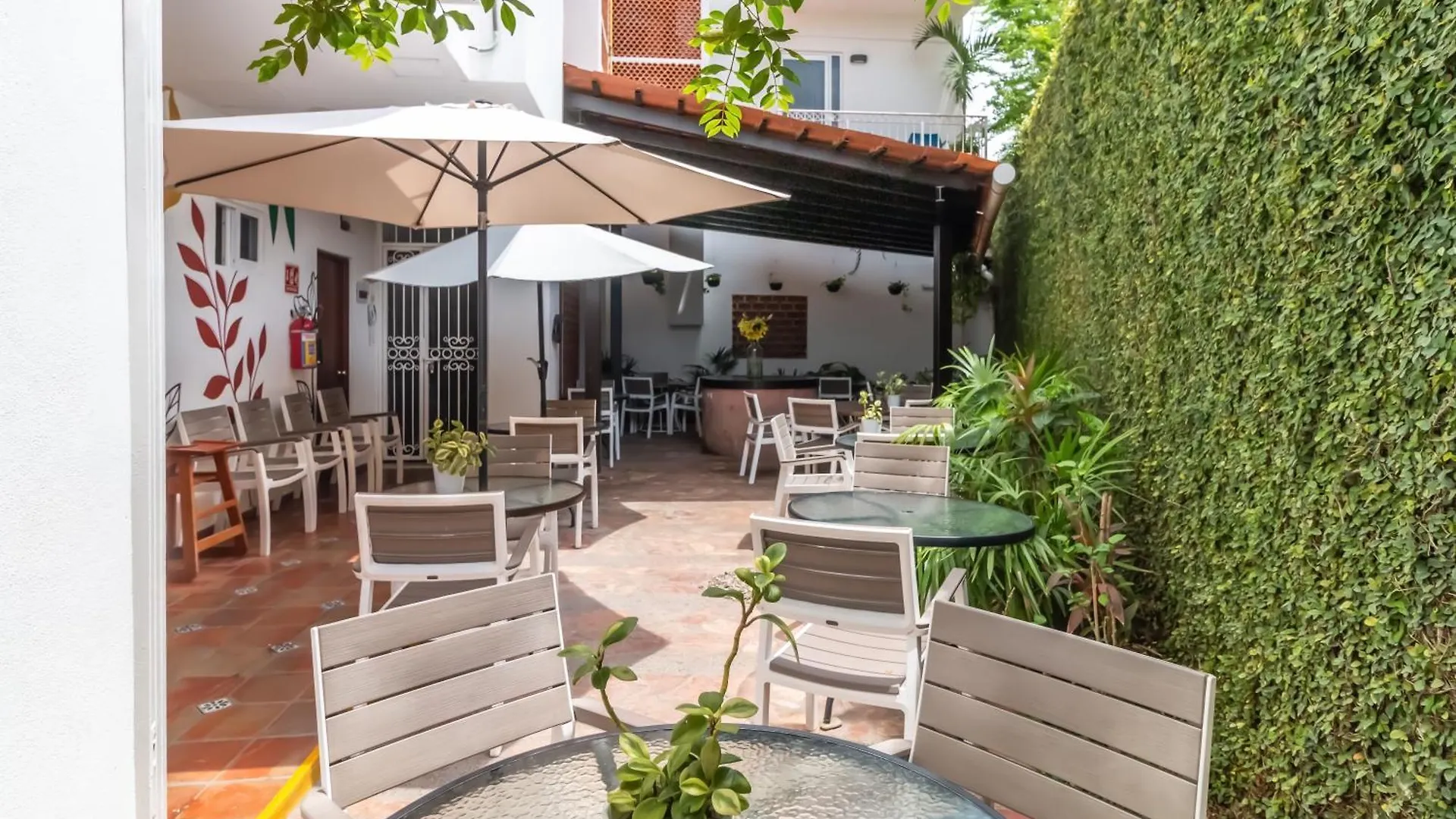 The Paramar Beachfront Boutique Hotel With Breakfast Included - Downtown Malecon Puerto Vallarta