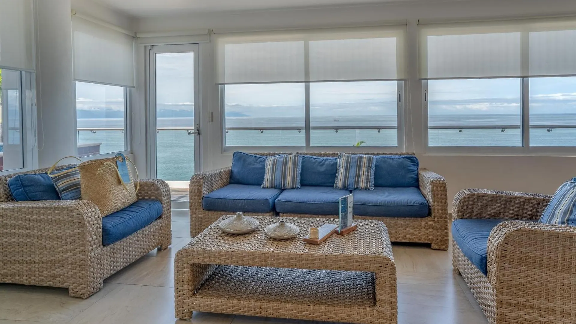 The Paramar Beachfront Boutique Hotel With Breakfast Included - Downtown Malecon Puerto Vallarta Mexiko