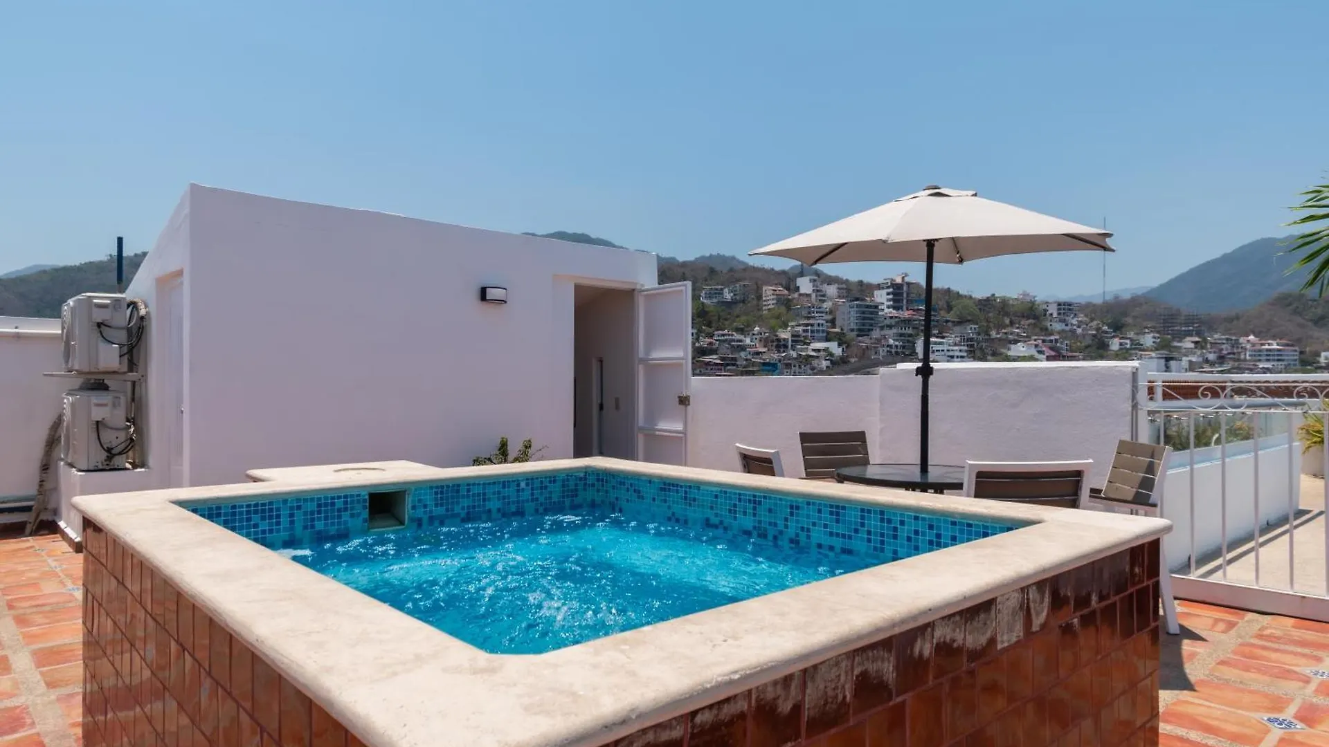 The Paramar Beachfront Boutique Hotel With Breakfast Included - Downtown Malecon Puerto Vallarta Meksyk