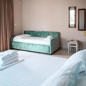  Hotel E Bardhe Butique Albanien