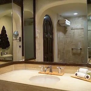 https://gr-caribe-deluxe-by-solaris.quintano-roohotels.com