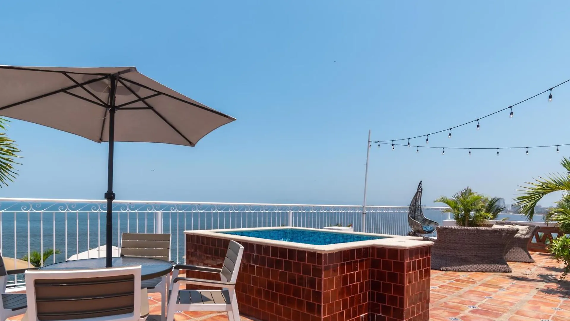 The Paramar Beachfront Boutique Hotel With Breakfast Included - Downtown Malecon Puerto Vallarta