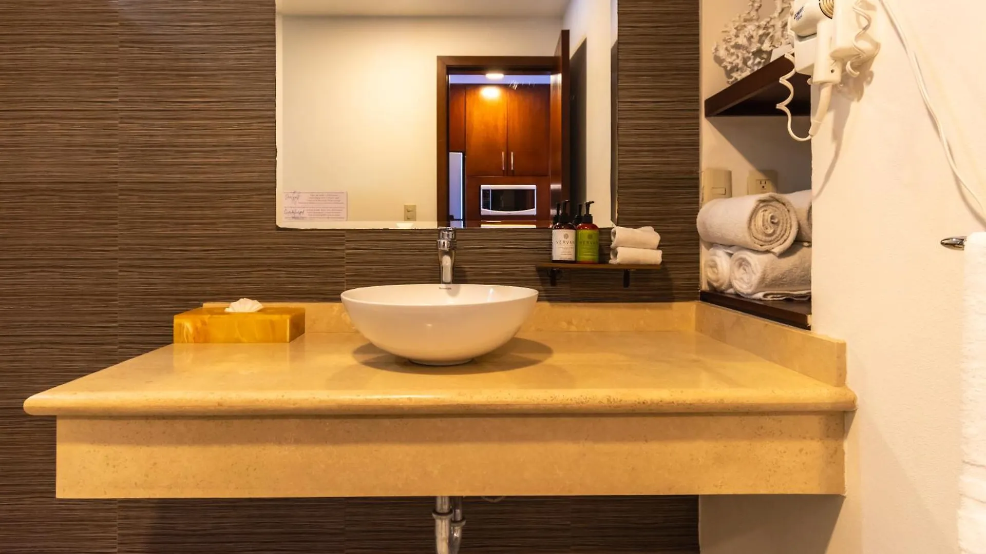 The Paramar Beachfront Boutique Hotel With Breakfast Included - Downtown Malecon Puerto Vallarta
