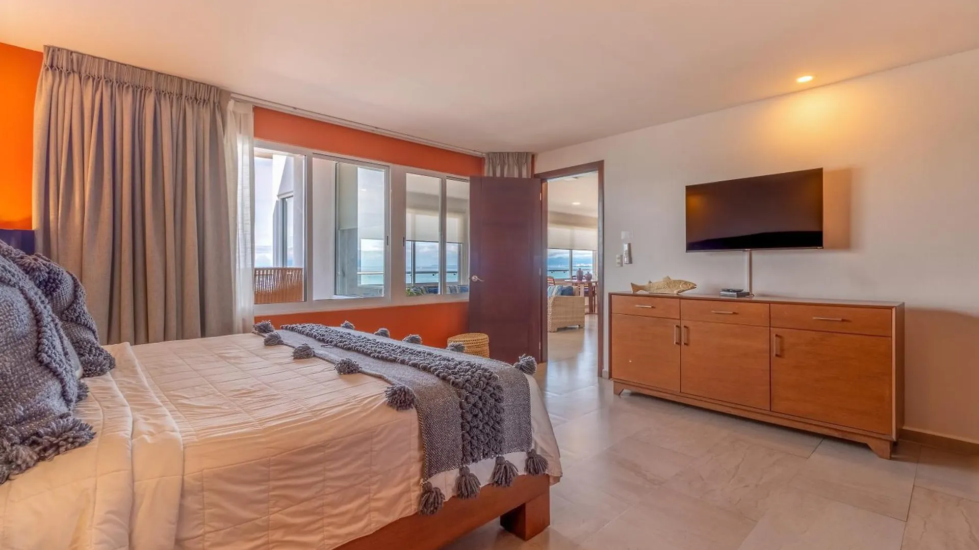 The Paramar Beachfront Boutique Hotel With Breakfast Included - Downtown Malecon Puerto Vallarta