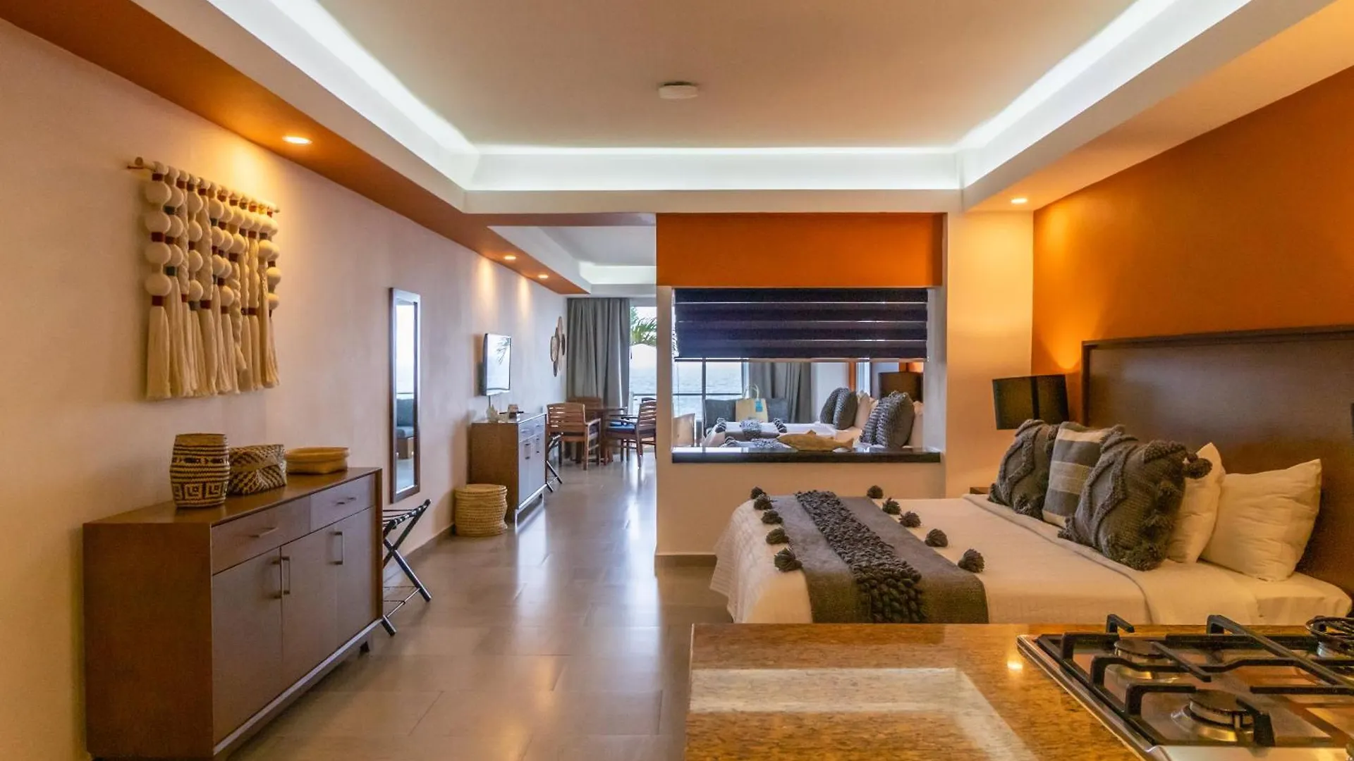 The Paramar Beachfront Boutique Hotel With Breakfast Included - Downtown Malecon Puerto Vallarta Mexico